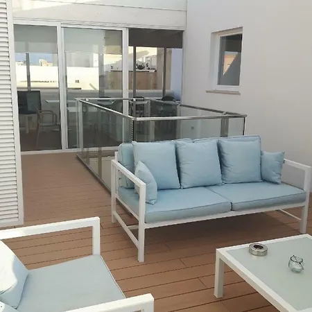 Konukevi Balata Bianca 4*